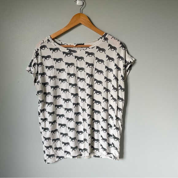 Kate Quinn Bamboo Zebra Print Short Sleeve Top Size Medium - Picture 1 of 6